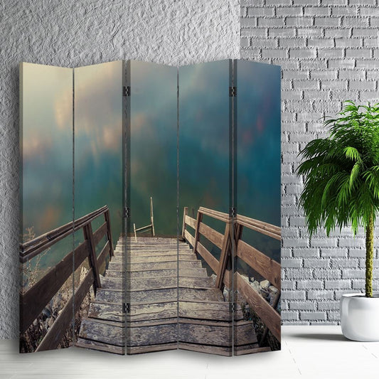 5-ių Dalių Kambario Pertvara Laipteliai Į Ežerą